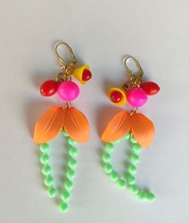 עגילי קרטיב משמש בים