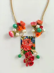 שרשרת פריחה מלבלבת