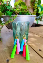 עגילי צבע שמחים