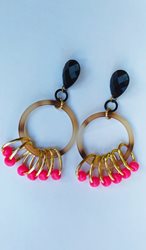 עגילי חישוק שמחים