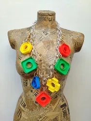 שרשרת יום בצבע