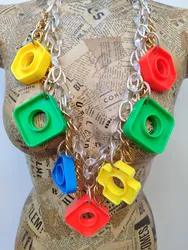 שרשרת יום בצבע