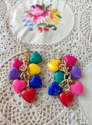 עגיל לבבות צבעוניים