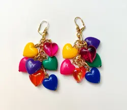 עגילי לבבות צבעוניים