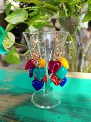 עגילי לבבות צבעוניים