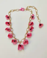 שרשרת ורודה מלבלבת